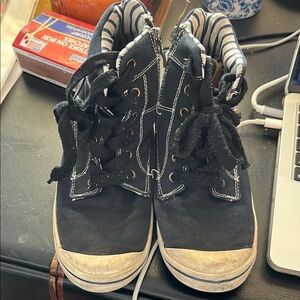 Uggs Kids Black and White High-Top Sneakers Size 4 Damian Canvas